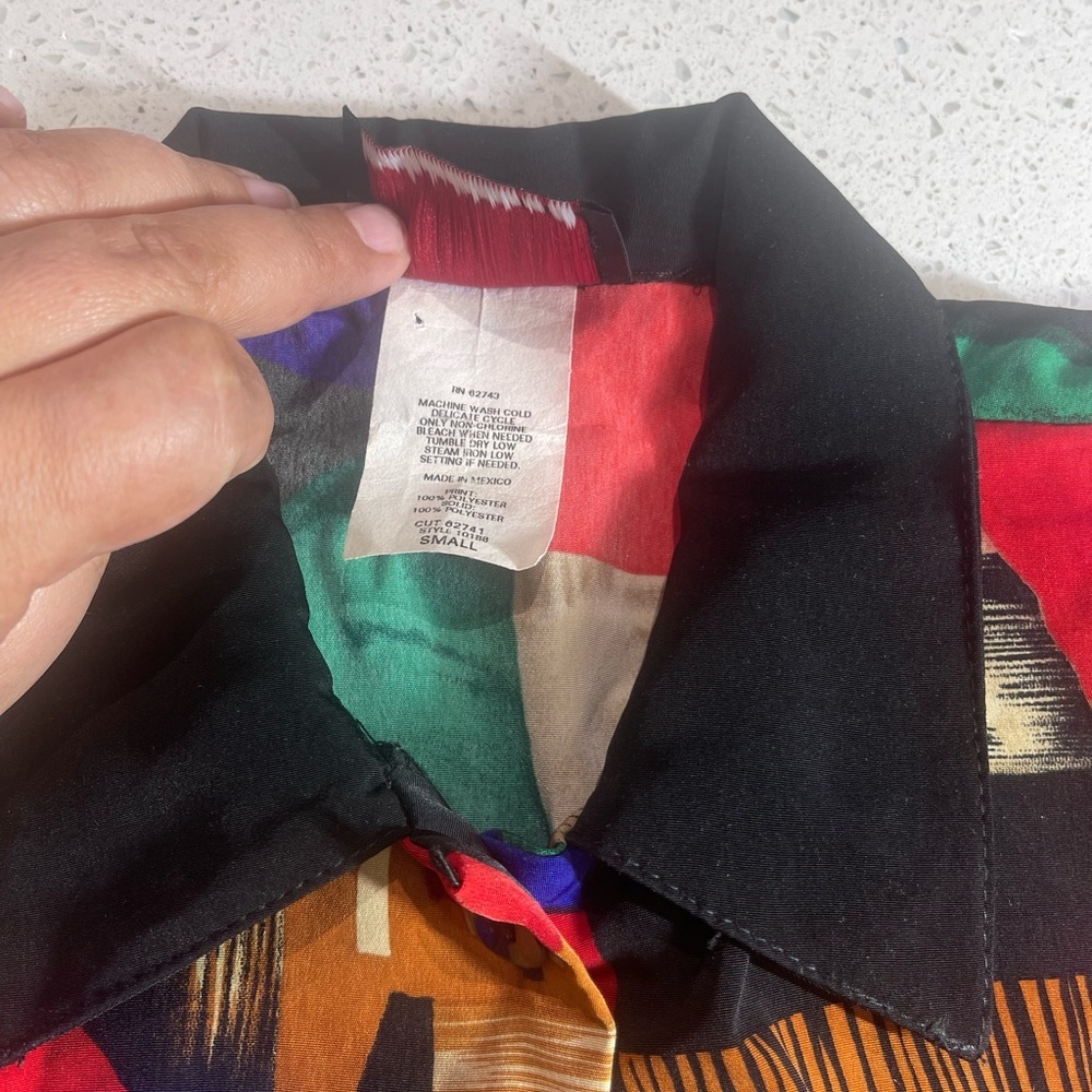 FUNKY GEOMETRIC PRINT SHORT-SLEEVE RAYON BUTTON-UP SHIRT - Picture 7 of 11